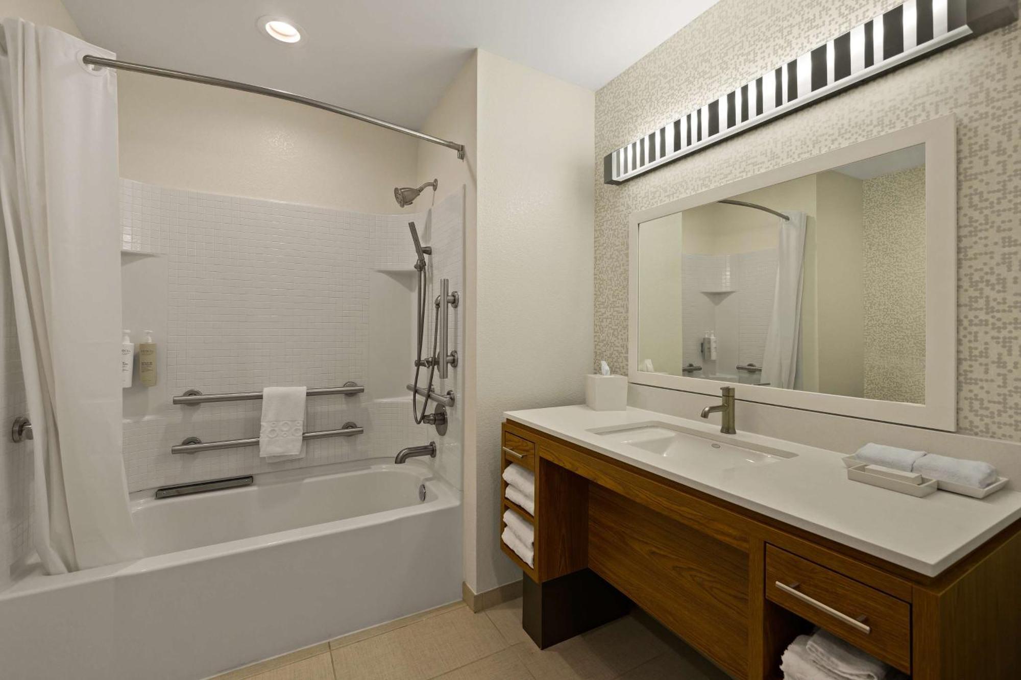 Home2 Suites By Hilton Baytown Bagian luar foto
